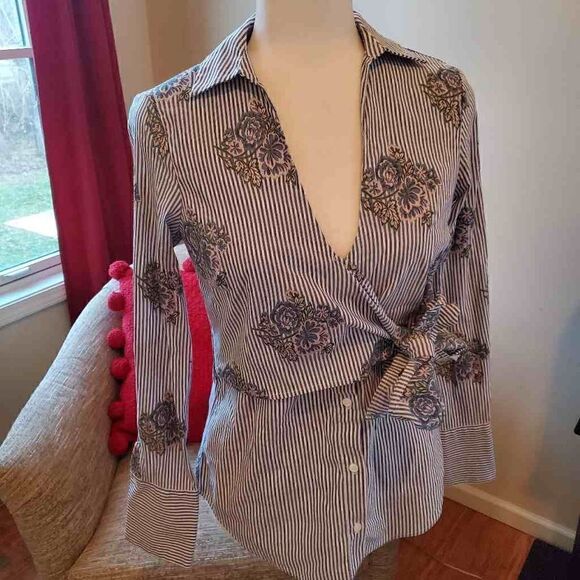 Zara Woman striped floral tie collared shirt XS - Picture 3 of 11